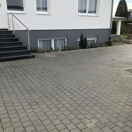 Grefenstein *