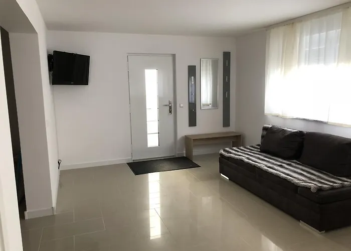 Grefenstein Apartment